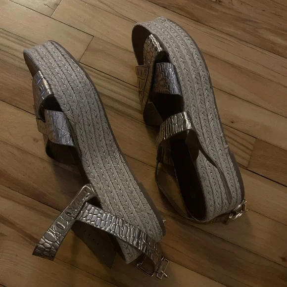 Platform sandals - Picture 4 of 5